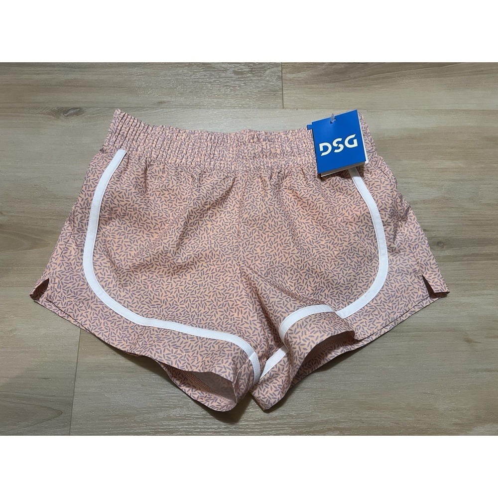 NWT DSG Shorts Girls Medium Peach Mid-Rise Stride Built in Brief Pink New